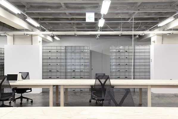 辦公室設(shè)計中僅有的植物裝飾