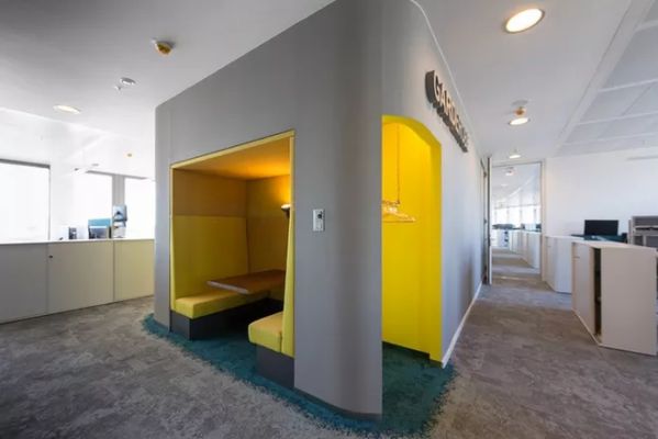 辦公室裝修中生態木使用的必然趨勢