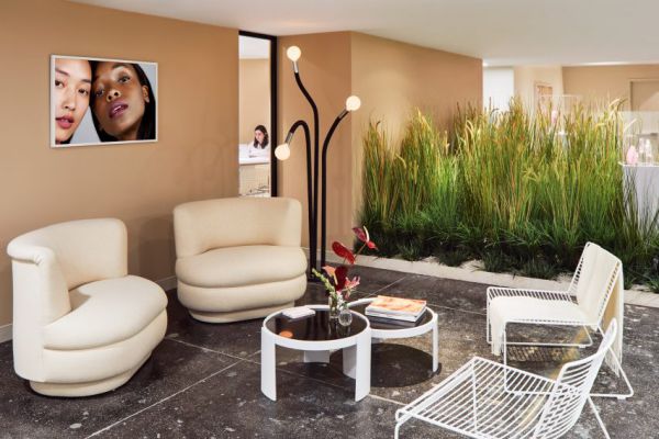 時尚辦公室設(shè)計(jì)的美妝品牌公司