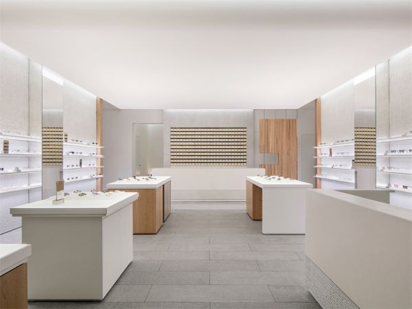 商業(yè)辦公室設(shè)計的品牌眼鏡店和咖啡店